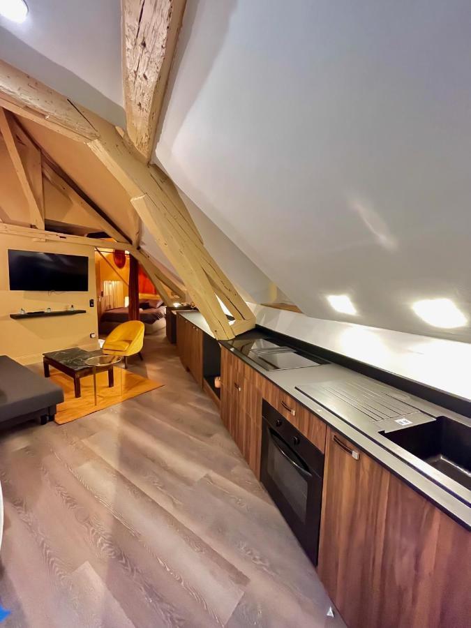 Romain - Appartement A Reims Bagian luar foto